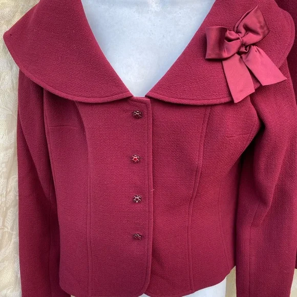 Vintage Kay Unger New York
2-piece skirt set Size 10
100% wool - Lined - Picture 12 of 13